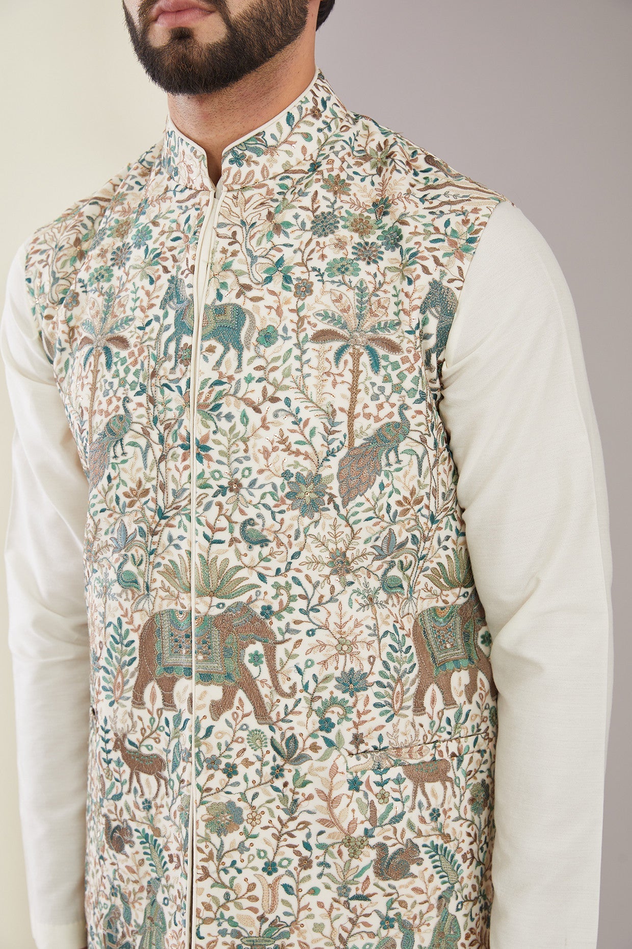 Kashmiri Embroidered Short Nehru Jacket - kasbahmen