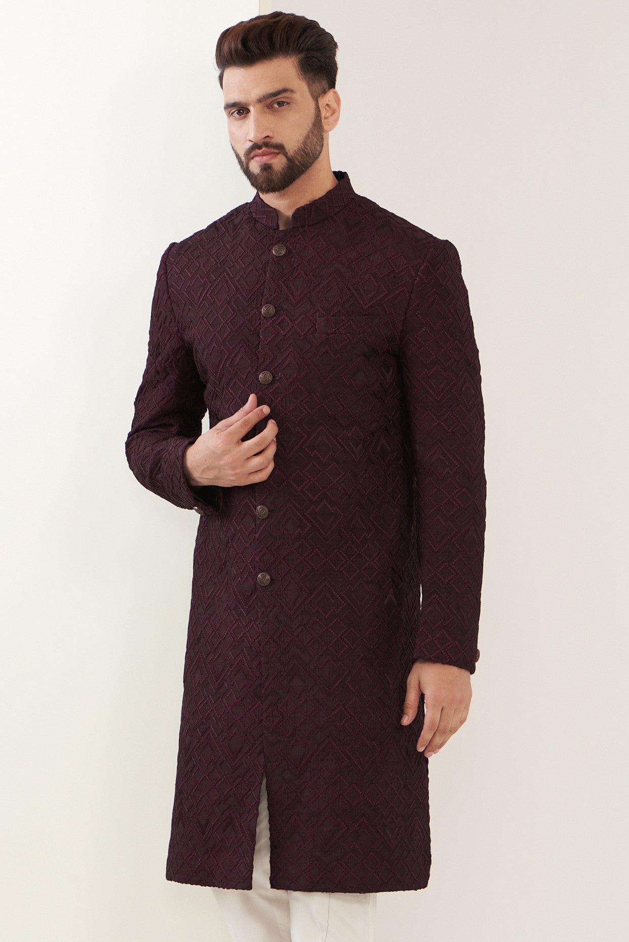 Wine embroidred Sherwani - kasbahmen