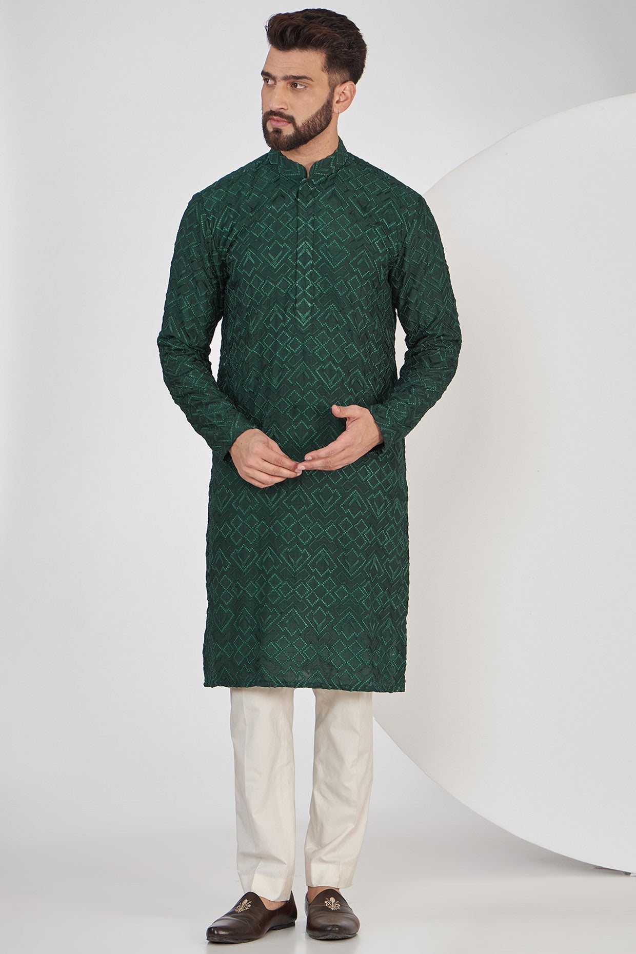 Bottle Green Geometrically Embroidered Kurta - kasbahmen