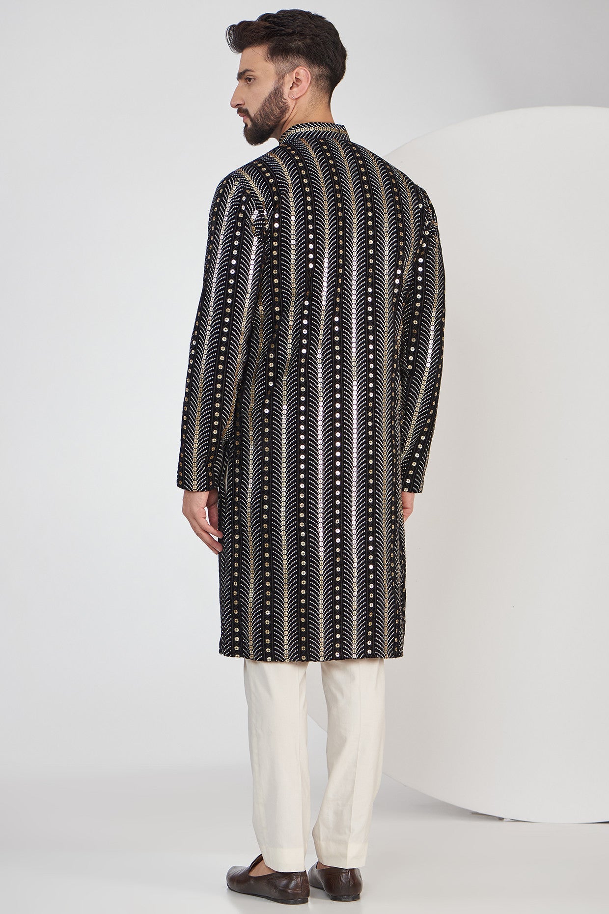 Black Velvet Embroidered Kurta - kasbahmen