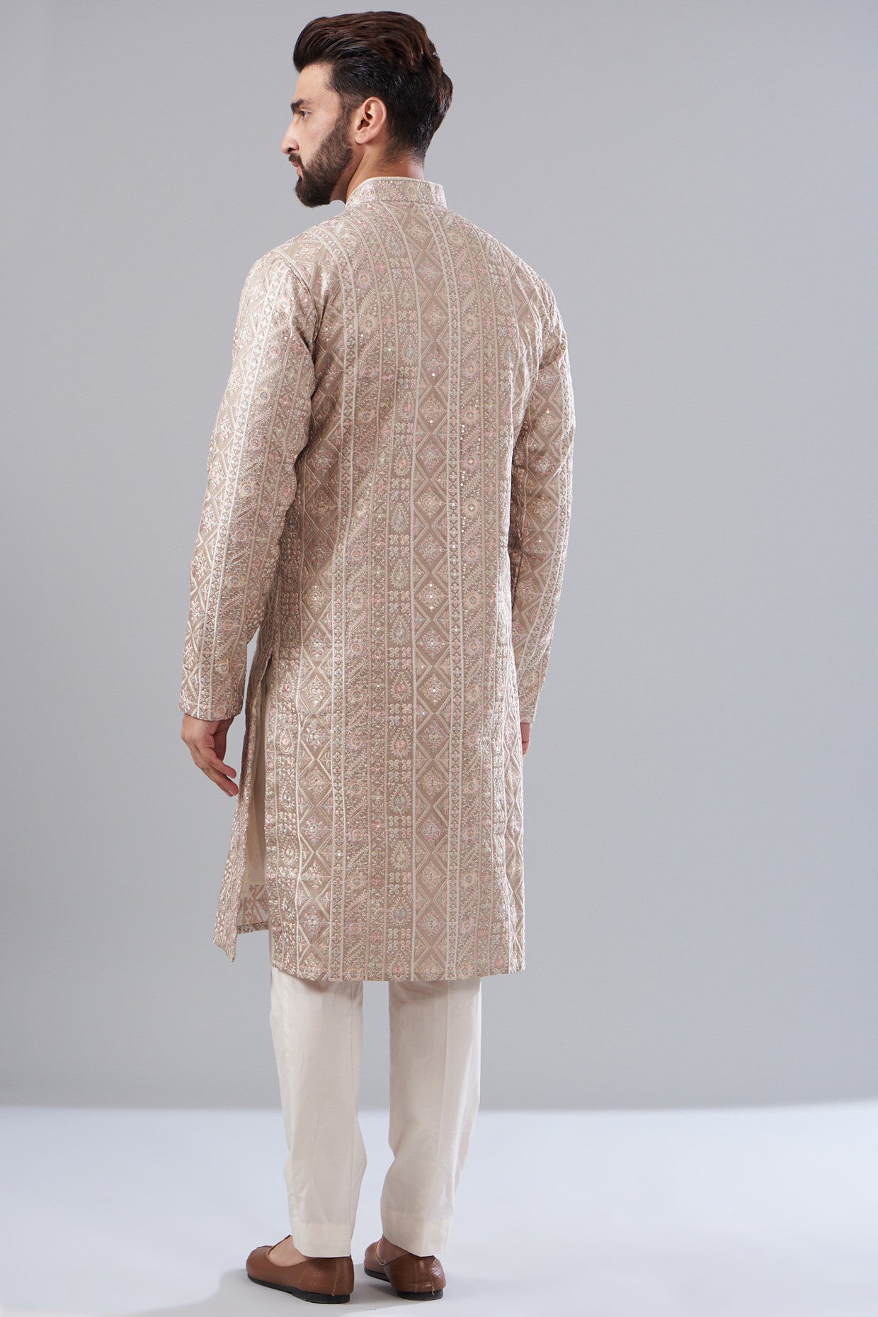 Nude embrodried kurta - kasbahmen