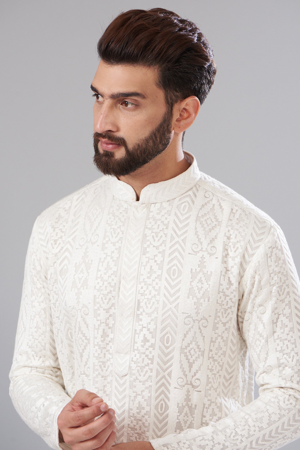 White threadwork chikankari kurta - kasbahmen