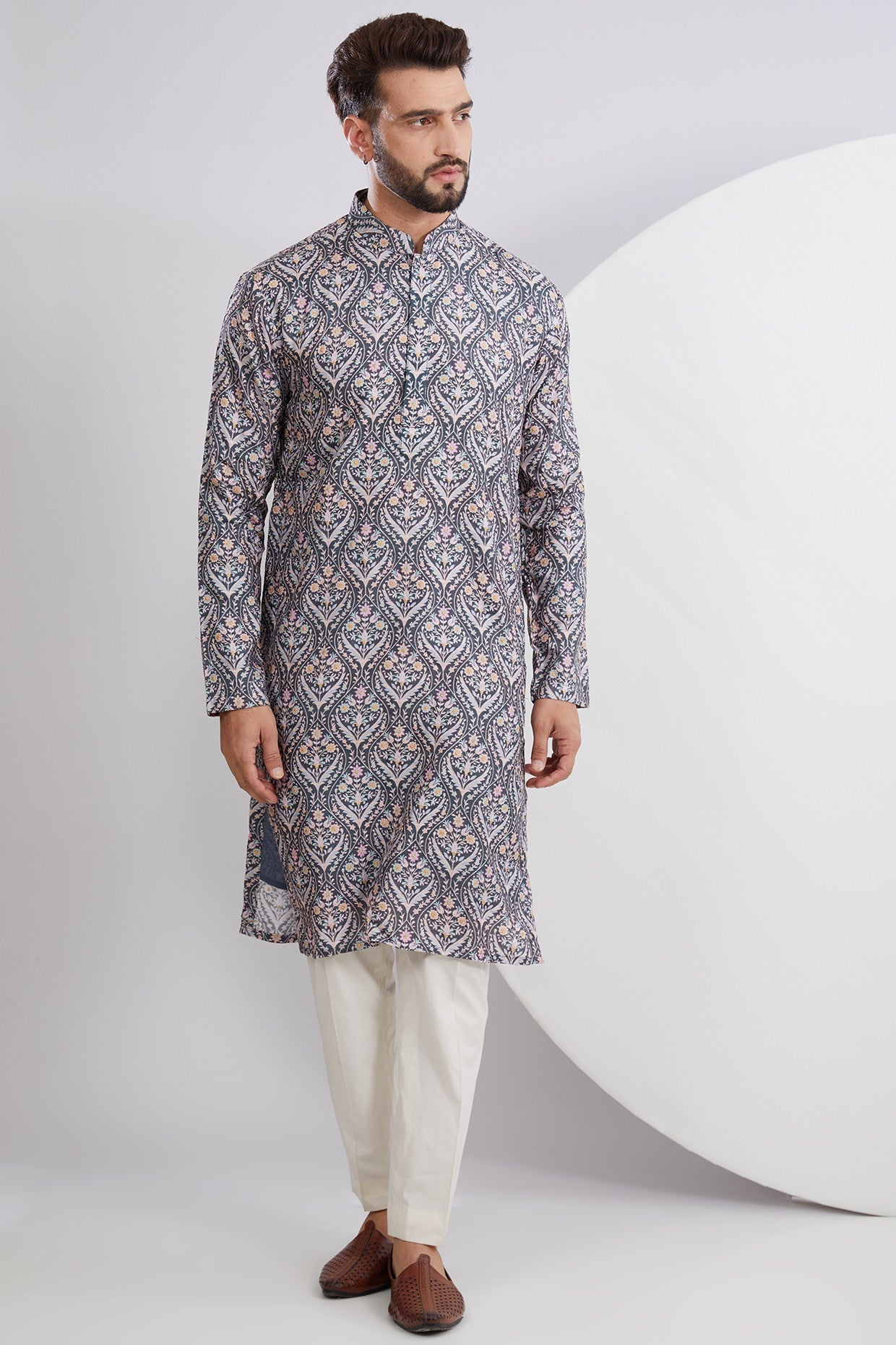 Grey Multi-Embroidered Kurta - kasbahmen