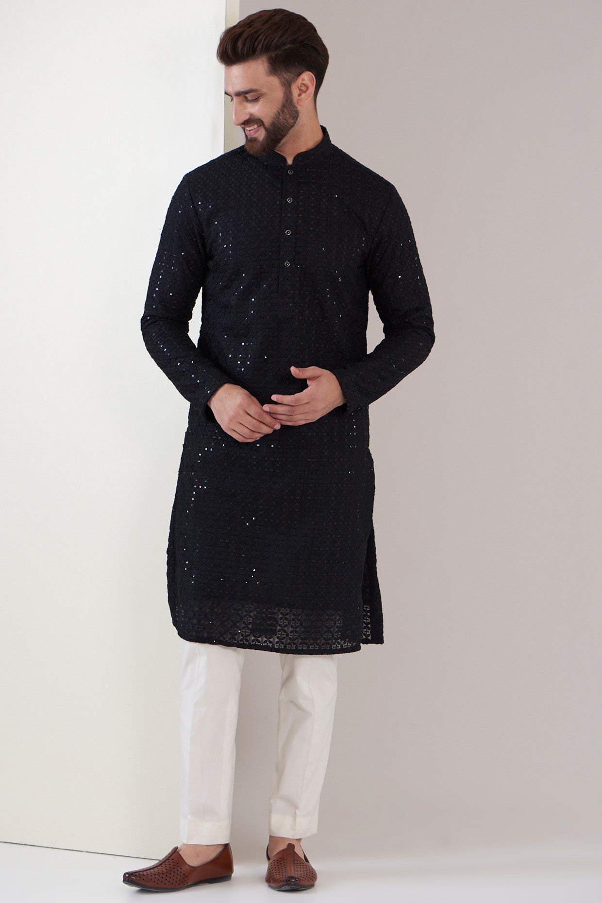 Black chikankari kurta - kasbahmen