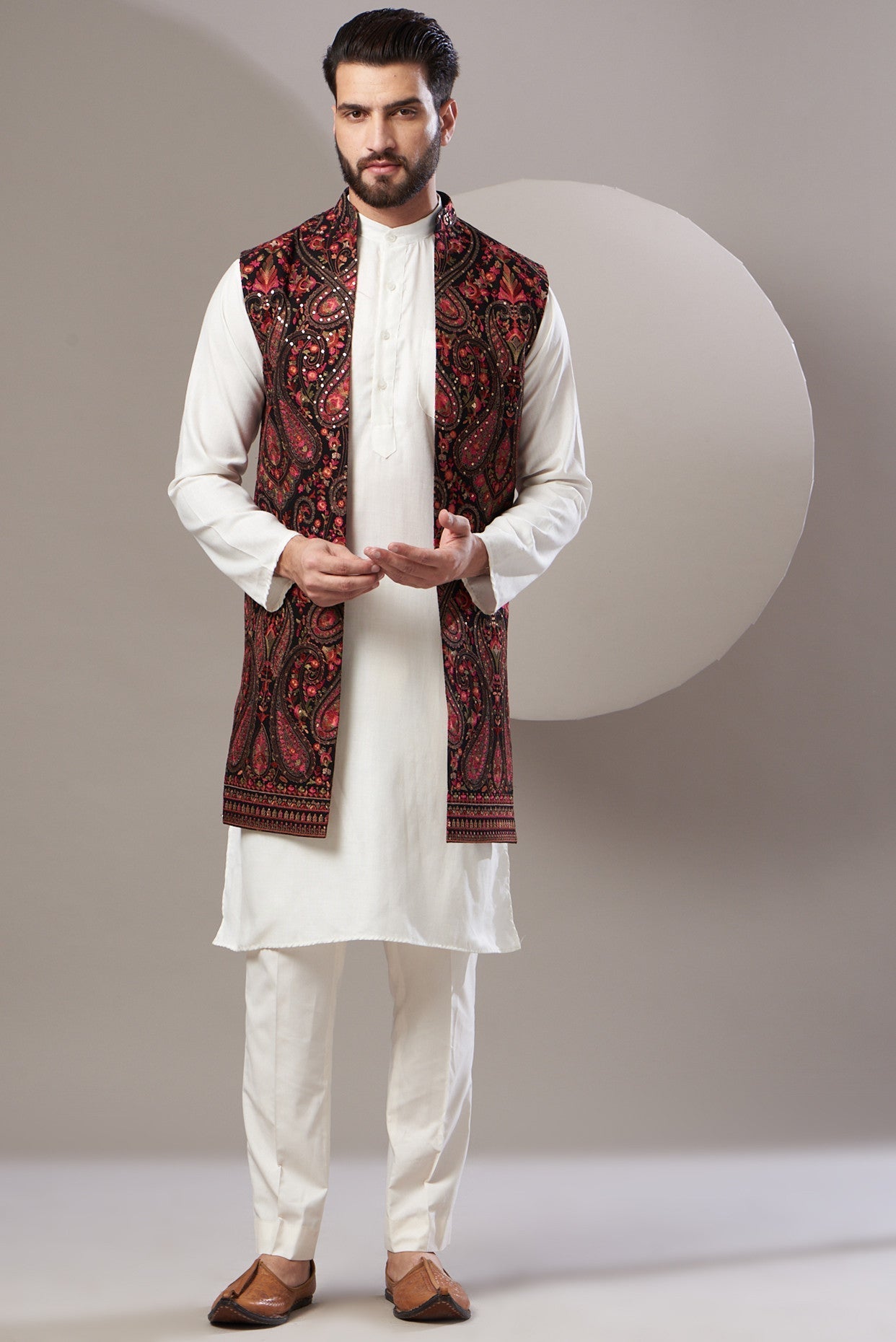 Formal jamawar embrodried long open jacket - kasbahmen