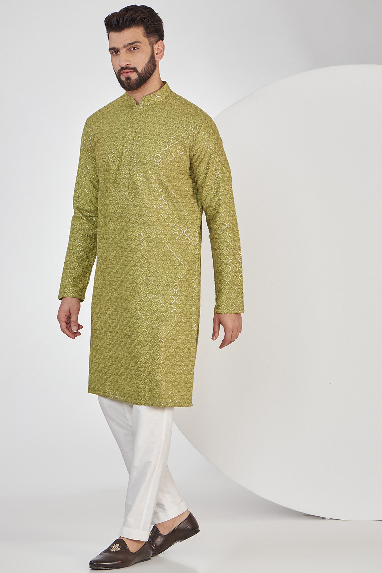 mehndi green sequeced kurta with intricate thread work - kasbahmen