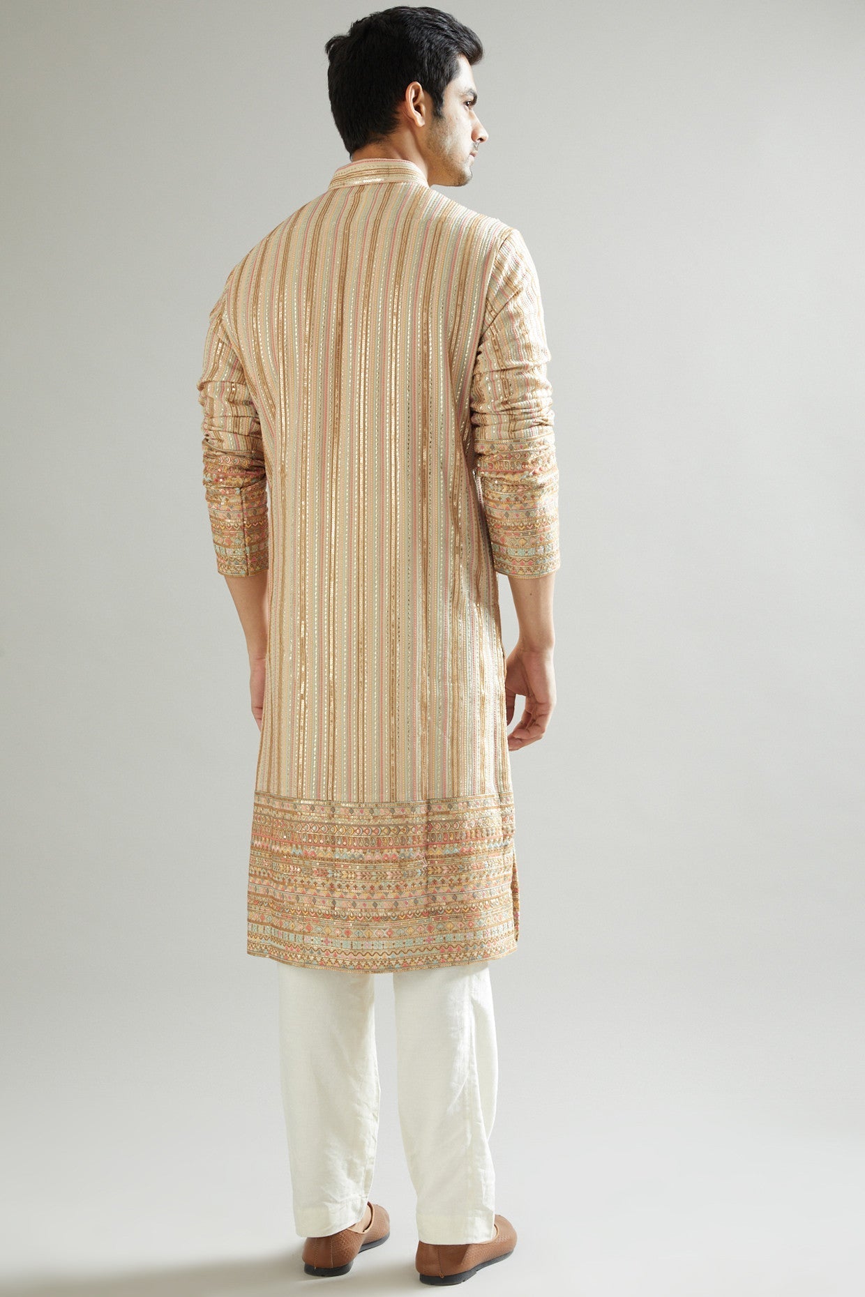 Nude Thread Embroidered Kurta - kasbahmen