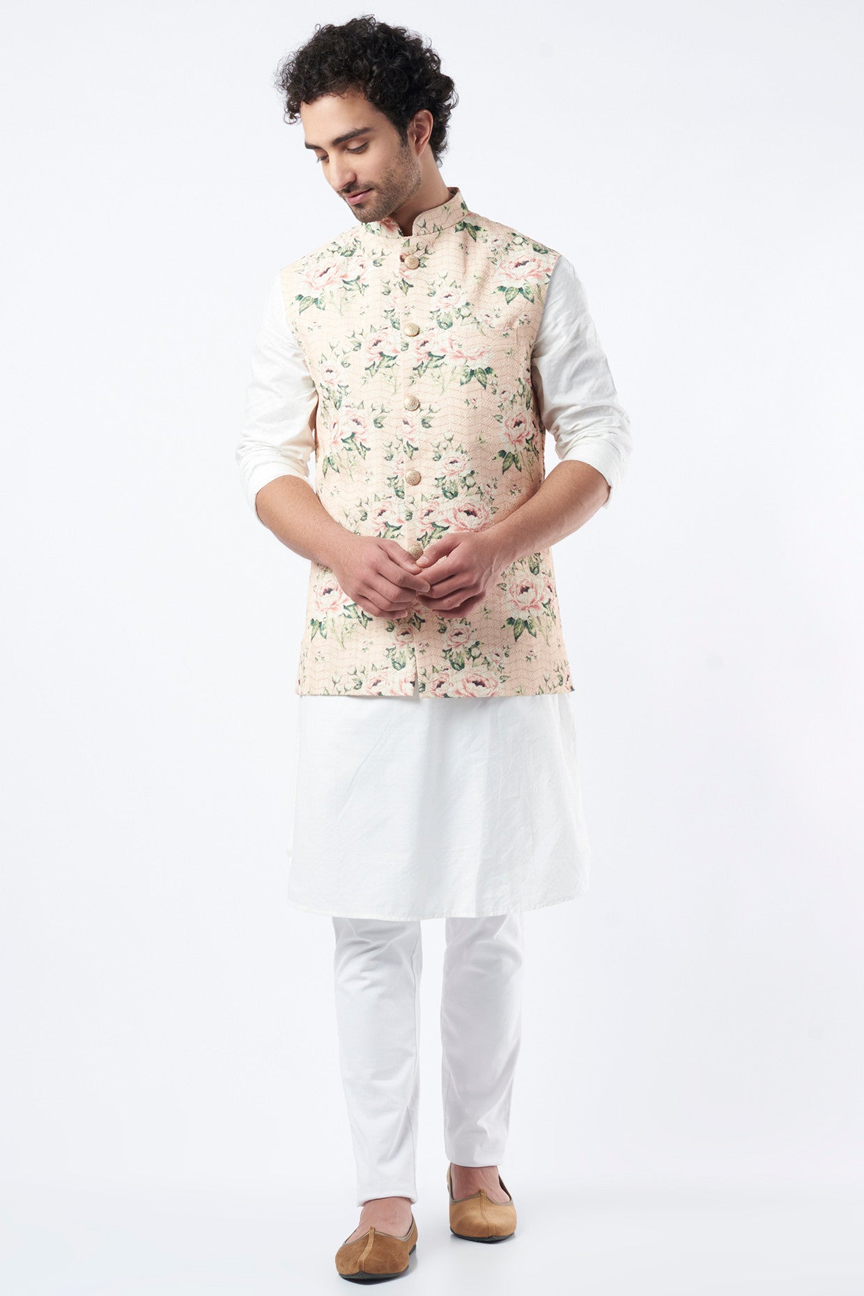 Light Peach Embroidered Bundi Jacket - kasbahmen