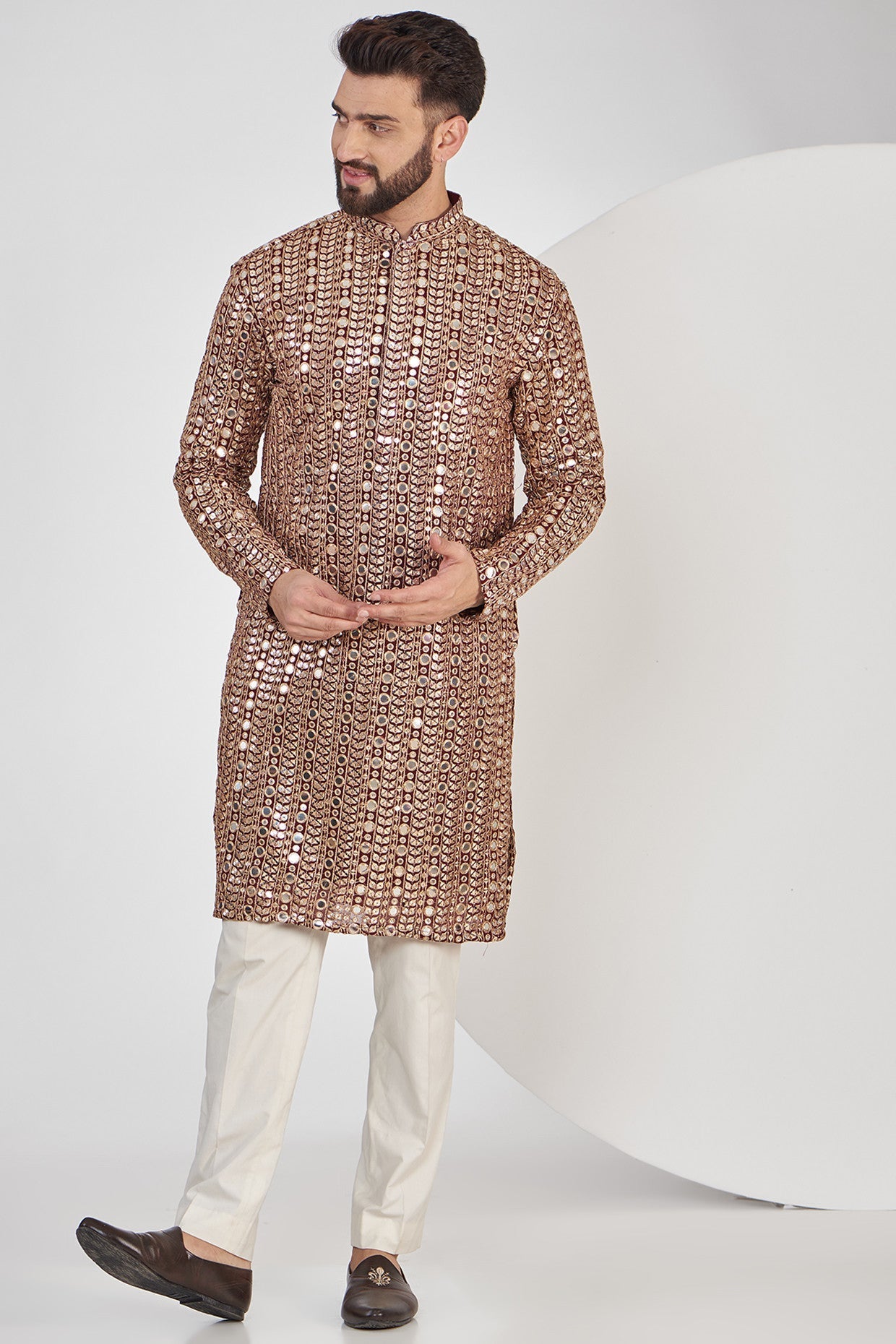 Maroon Mirrorwork kurta with Golden Zari work - kasbahmen