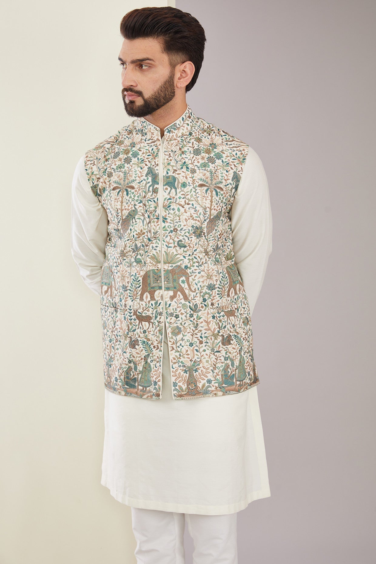 Kashmiri Embroidered Short Nehru Jacket - kasbahmen