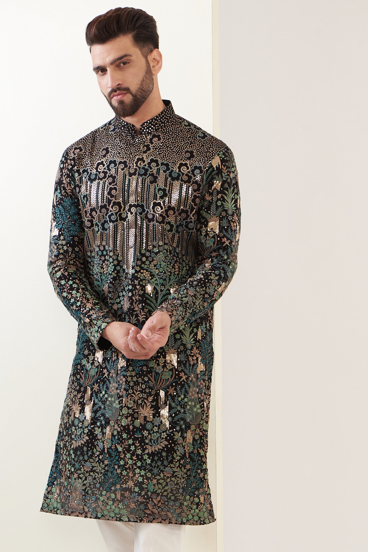 Black multi embroidred kurta - kasbahmen