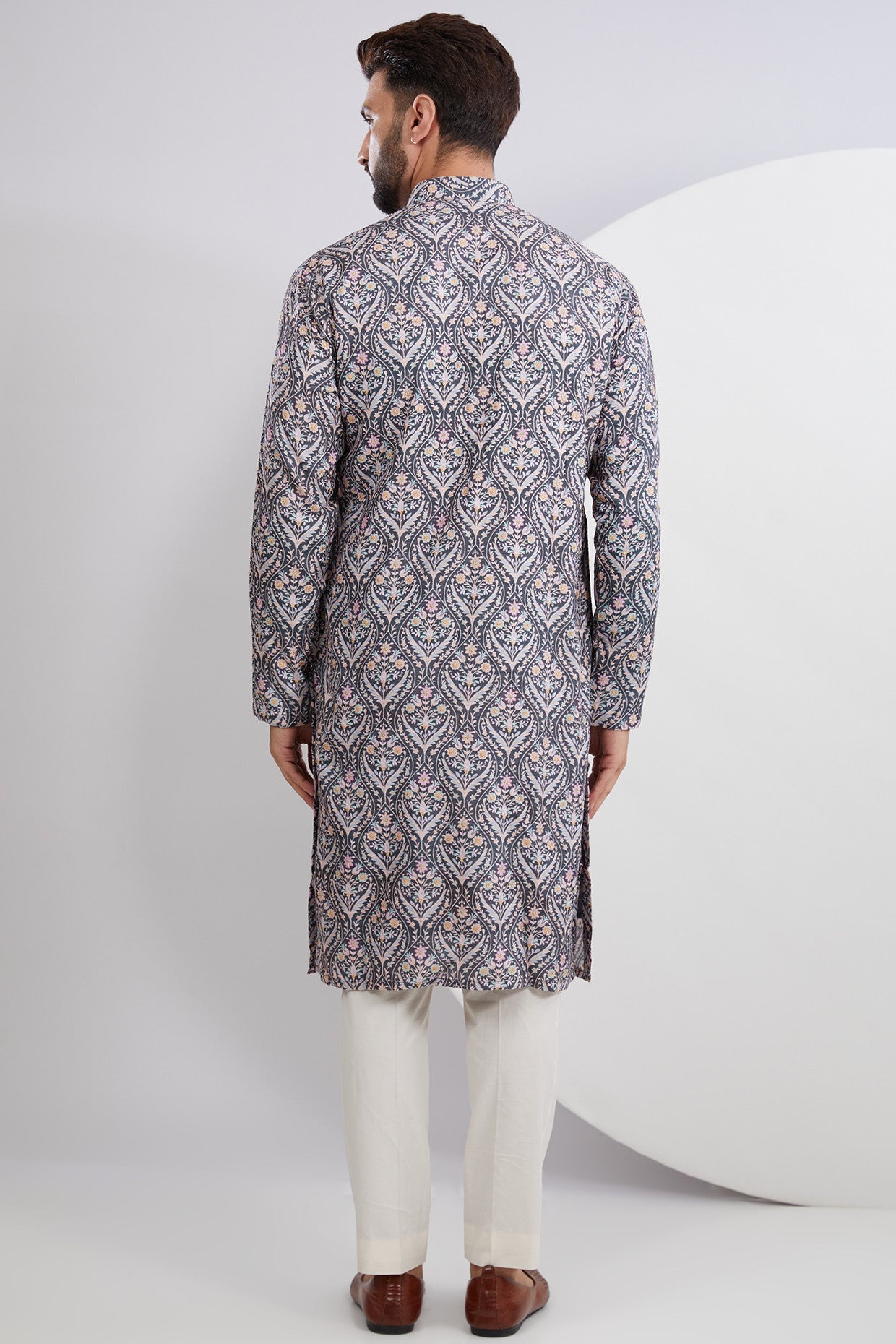 Grey Multi-Embroidered Kurta - kasbahmen