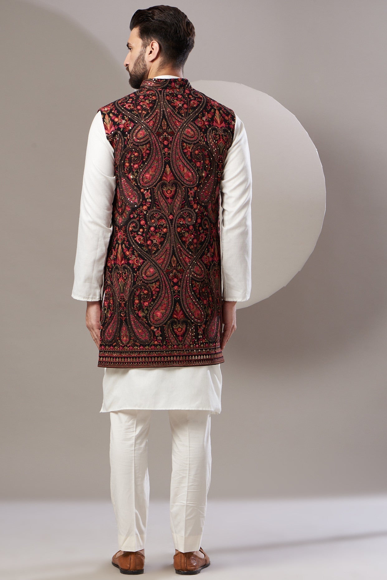 Formal jamawar embrodried long open jacket - kasbahmen