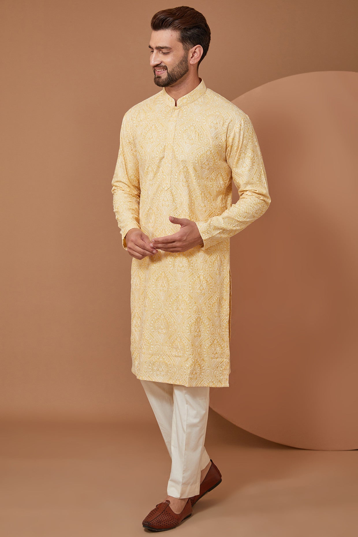 Intricately Embroidered Kurta in a rich and subte hue of Yellow with White Threa - kasbahmen