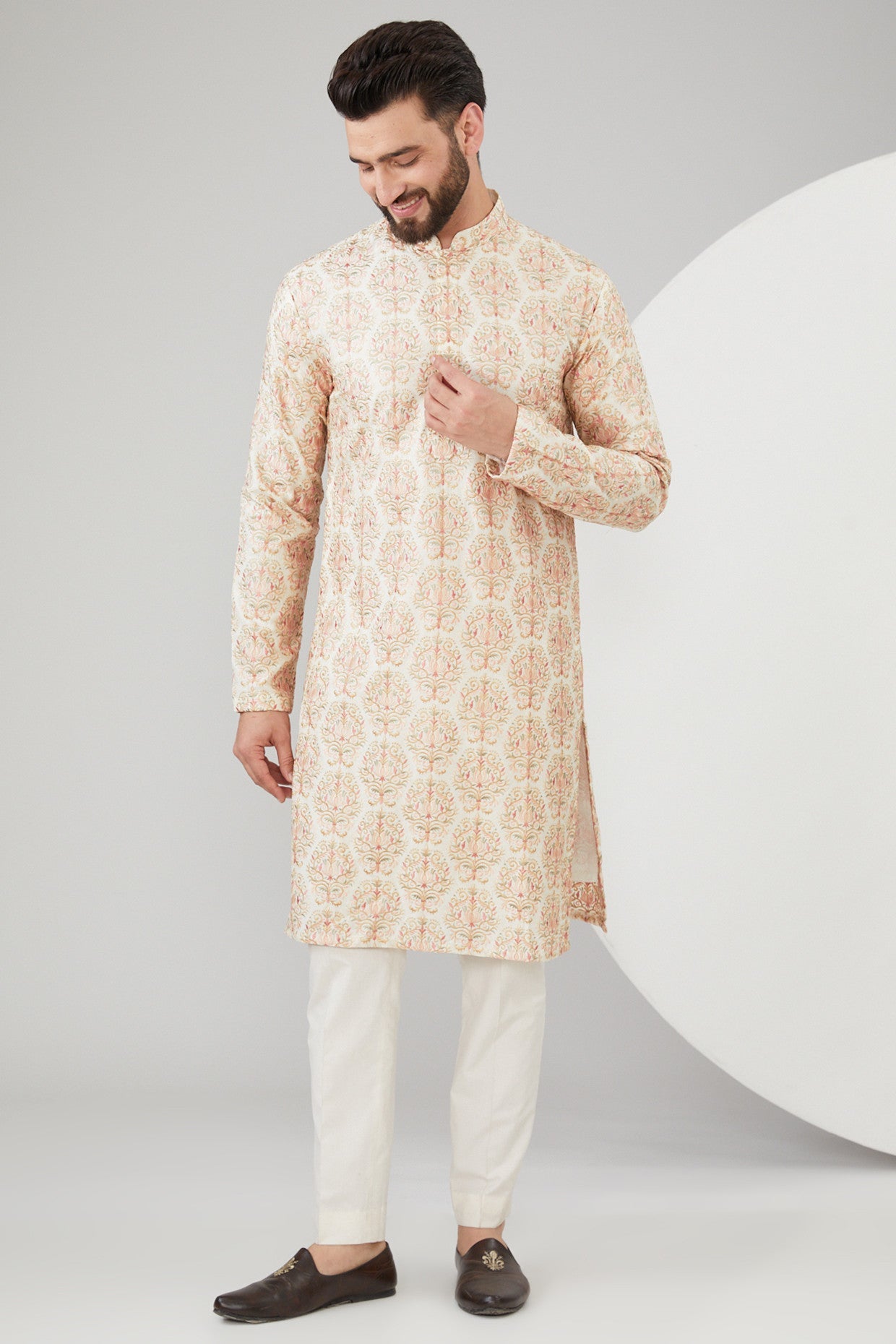 Beige Slub Silk Thread Embroidered Chikankari Kurta - kasbahmen