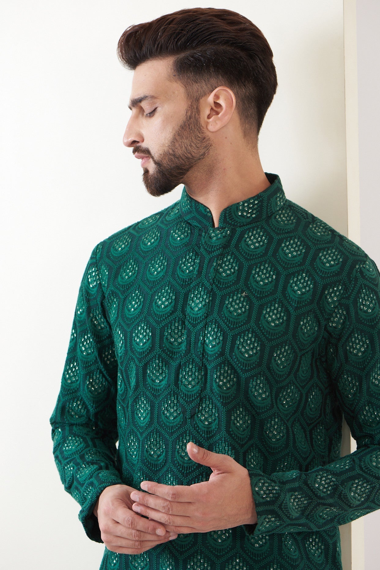 Bottle green embroidred kurta - kasbahmen